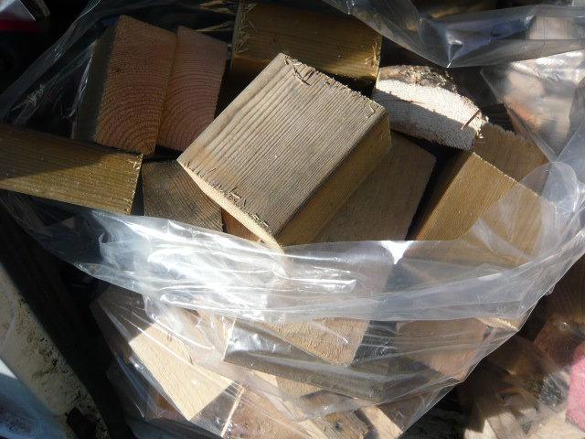Wood burner firewood nice sizes off cuts 60 average blocks comes in ...