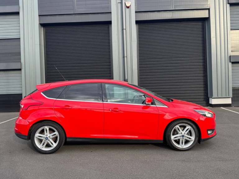 2015 Ford Focus 1.6 Titanium Powershift Euro 6 5dr HATCHBACK Petrol Automatic