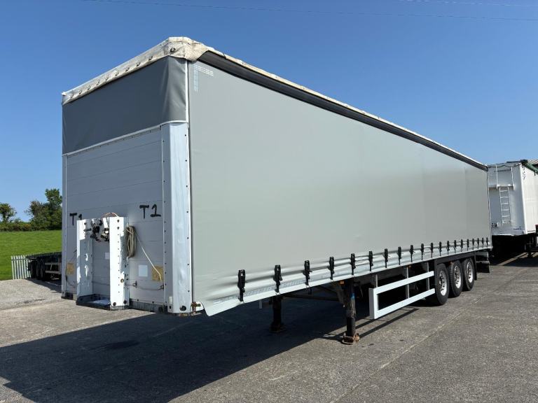 Schmitz Curtainsider Euroliner sliding roof New curtains new rims Galvanised