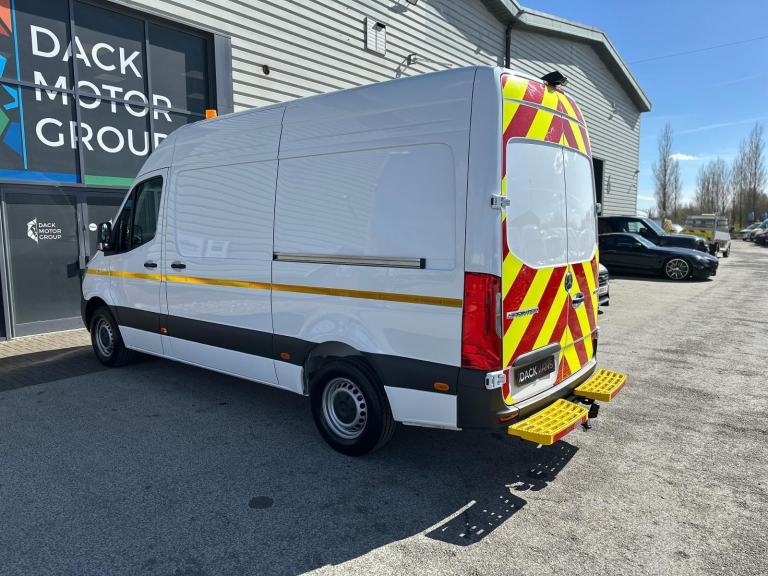 73 Reg Mercedes-Benz Sprinter, L2H2, RWD, Utility, Workshop Van