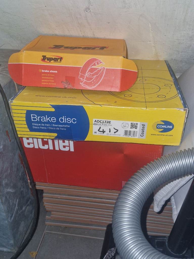 Full set of car brake discs,shoes,sensors