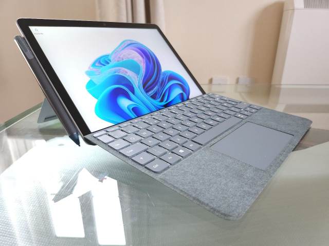 ❤️ Microsoft Surface Go 2 Touchscreen Intel 8GB RAM 128GB SDD