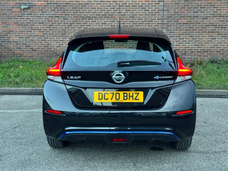  Nissan Leaf 40kWh Acenta Auto 5dr Electric Automatic