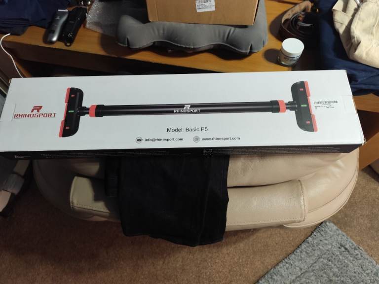 Pull up bar door frame without screws adjustable 69-92 cm (27.1-36.2 inches), load capacity 200 kg