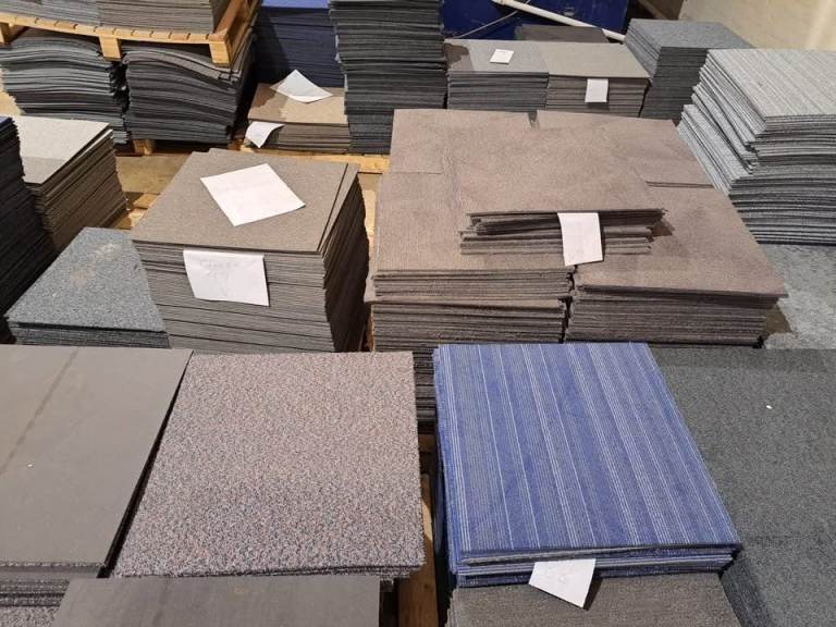 Grade A Used Carpet Tiles – Like New Condition