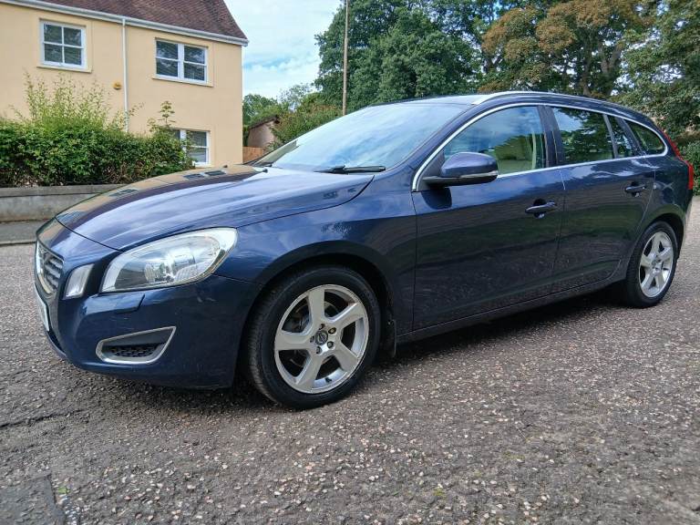 2011 VOLVO V60 SE LUX 2.0 DIESEL ESTATE FSH MOT 1 YEAR  p/x swap