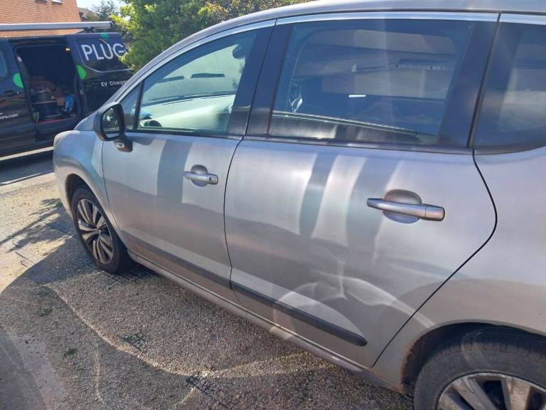 Peugeot, 3008, Hatchback, 2014, Manual, 1560 (cc), 5 doors