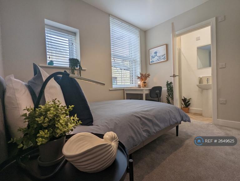 1 bedroom in Eton Street, Calderdale, HX7 (#2649625)