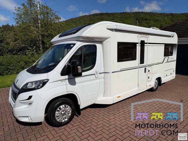 2017 Bailey Autograph 75-2 – 4 Berth – Rear French Bed – Only 16,000 Miles