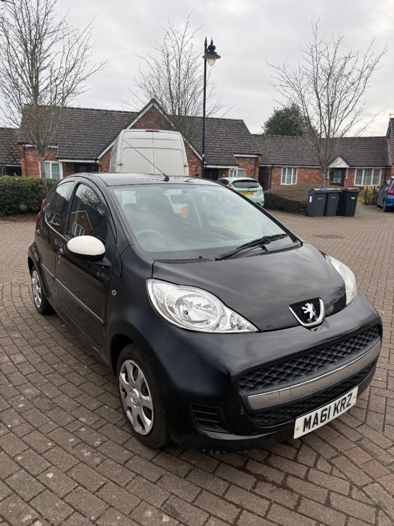 Peugeot, 107, Hatchback, 2011, Manual, 998 (cc), 5 doors
