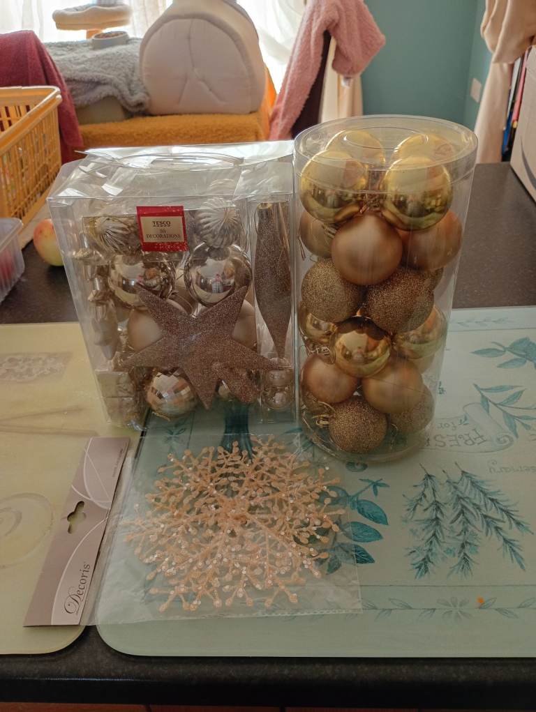 2 large Boxes of New sealed Gold Xmas Decorations for £5 Plus FREE item