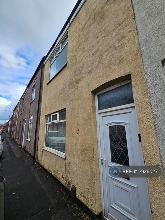 1 bedroom flat in Atherton, Manchester, M46 (1 bed) (#2928527)
