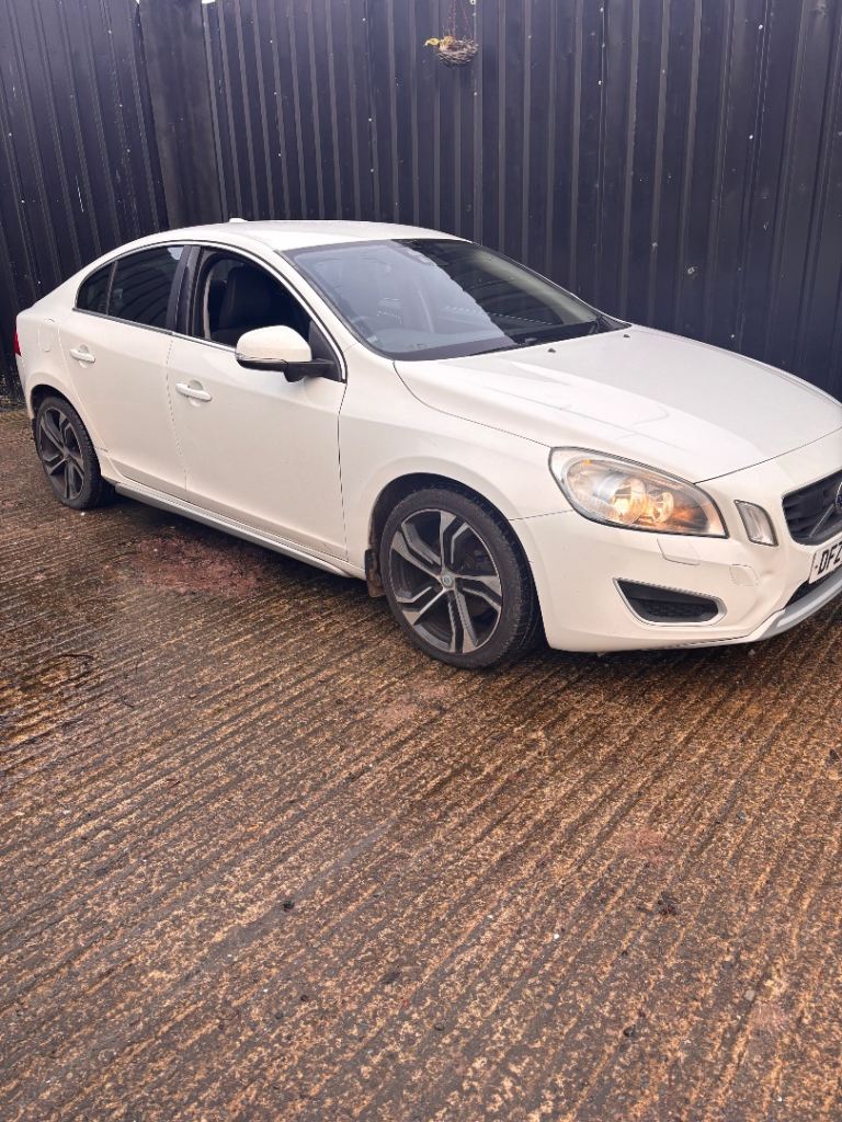 Volvo, S60, Saloon, 2010, Manual, 1984 (cc), 4 doors
