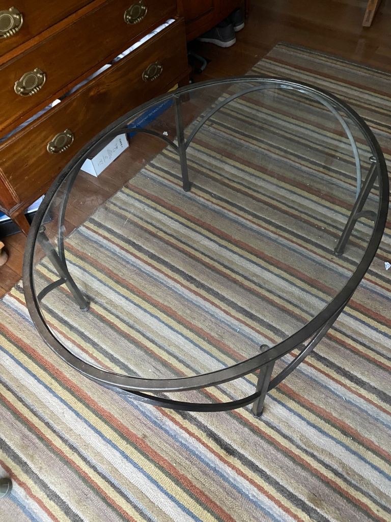Glass coffee table 
