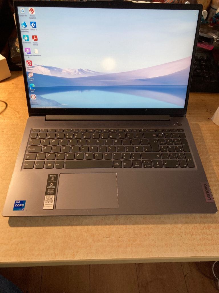 Lenovo IdeaPad Slim 3i Laptop, 15in 1TB 16GB RAM, Intel Core i7 - As good as new