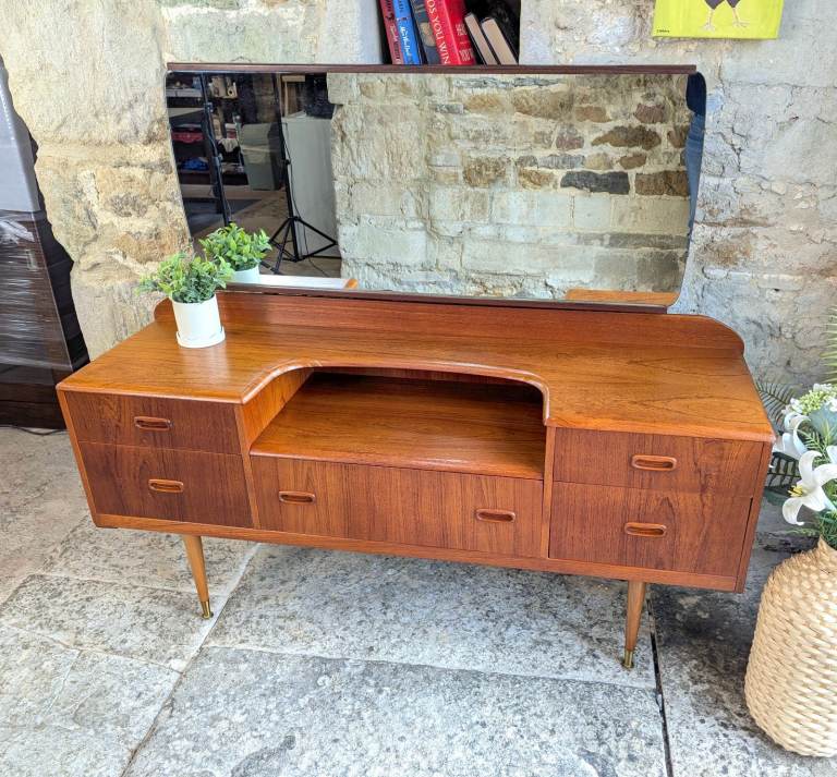 Mid Century Teak Dressing Table with Mirror - Tapered Legs
