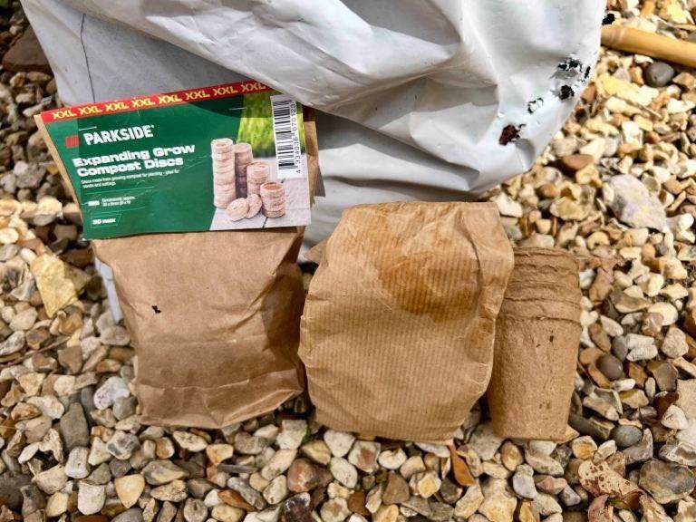 Coconut coir and seed discs