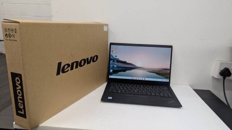 Lenovo ThinkPad X1 Carbon Gen 6 i7 8th Gen 16GB RAM 512GB SSD 14" FHD Win 11 Pro