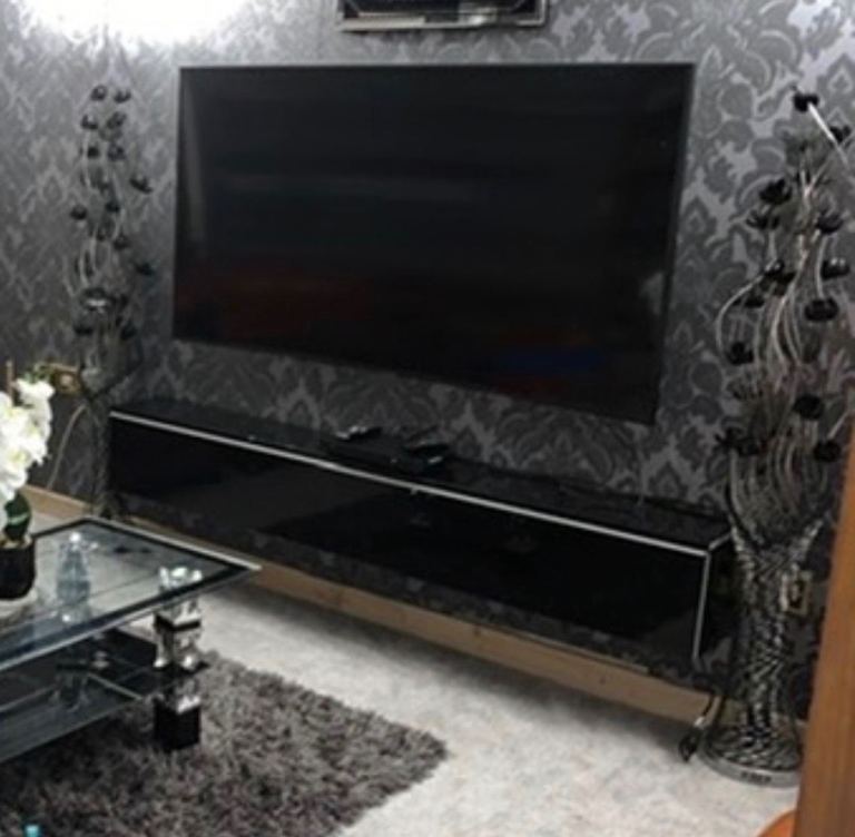 Black tv draw/stand 