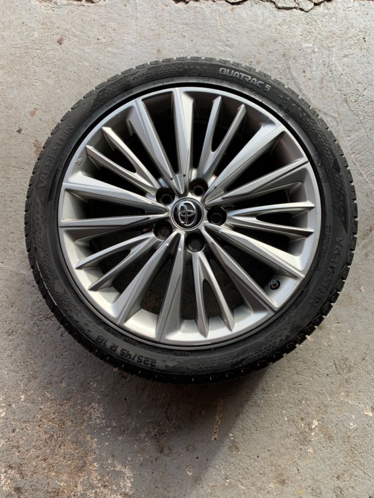 Toyota Avensis Alloy Wheel