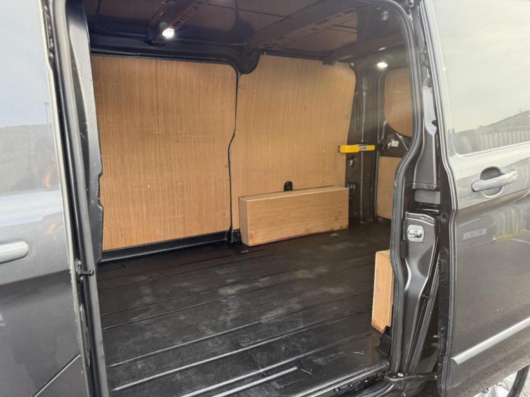 2020 Ford Transit Custom 2.0 280 EcoBlue Limited Panel Van 5dr Diesel Manual L1 H1 Euro 6 (s/s) (...