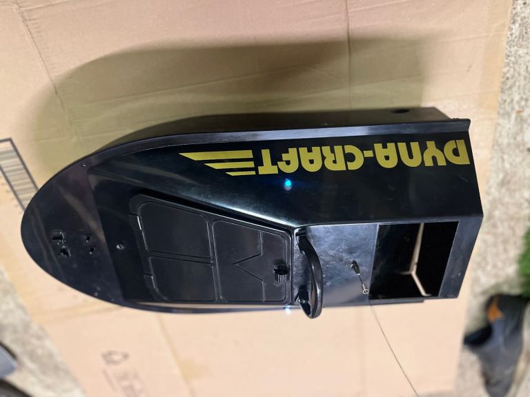 Dyna craft bait boat.