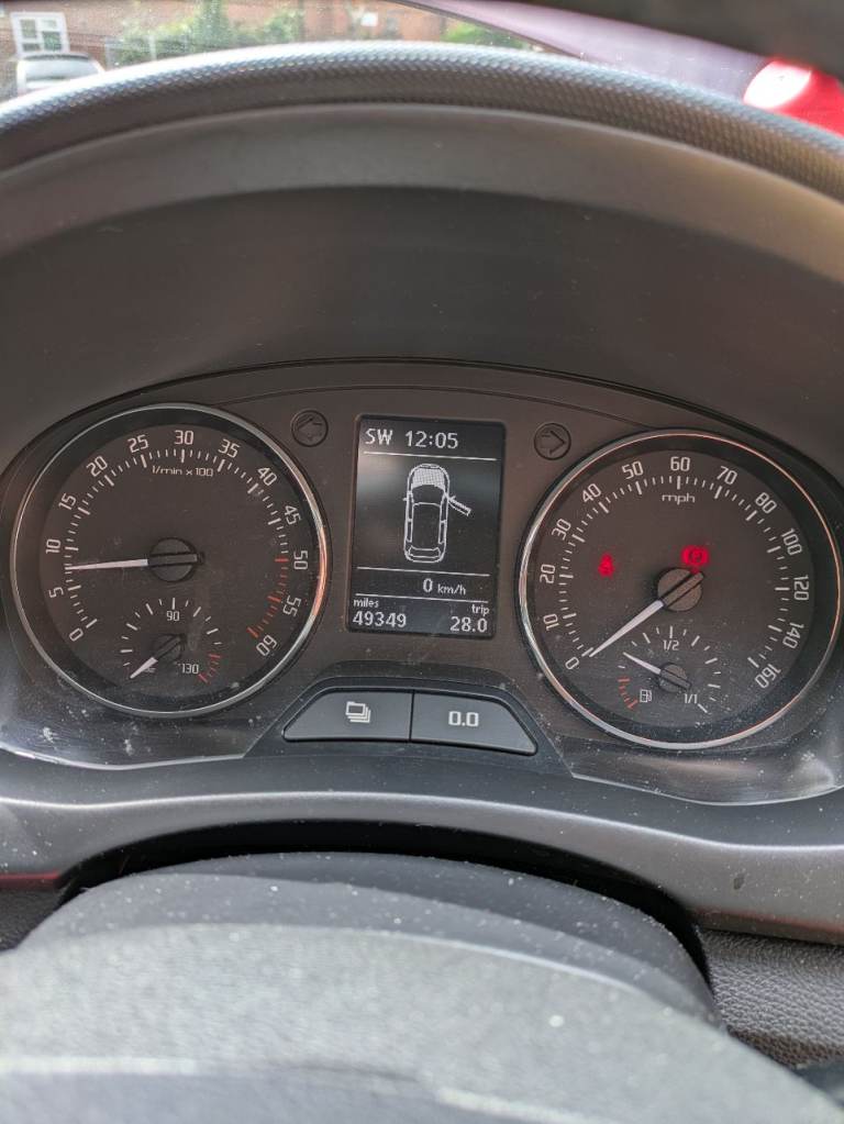 Skoda, FABIA, Estate, 2012, Manual, 1598 (cc), 5 doors