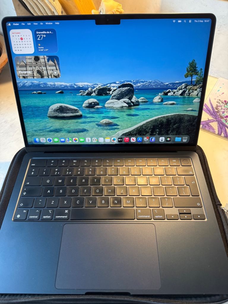 MacBook Air M2 13 8GB 256GB Midnight Blue