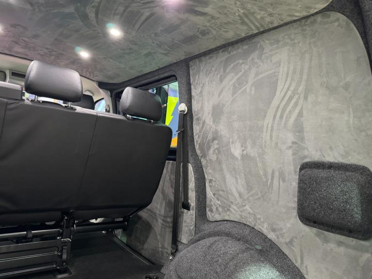 2018 Volkswagen Transporter 2.0 BiTDI BMT 204 Highline Kombi Van 4MOTION DSG Crew Van Diesel Auto...