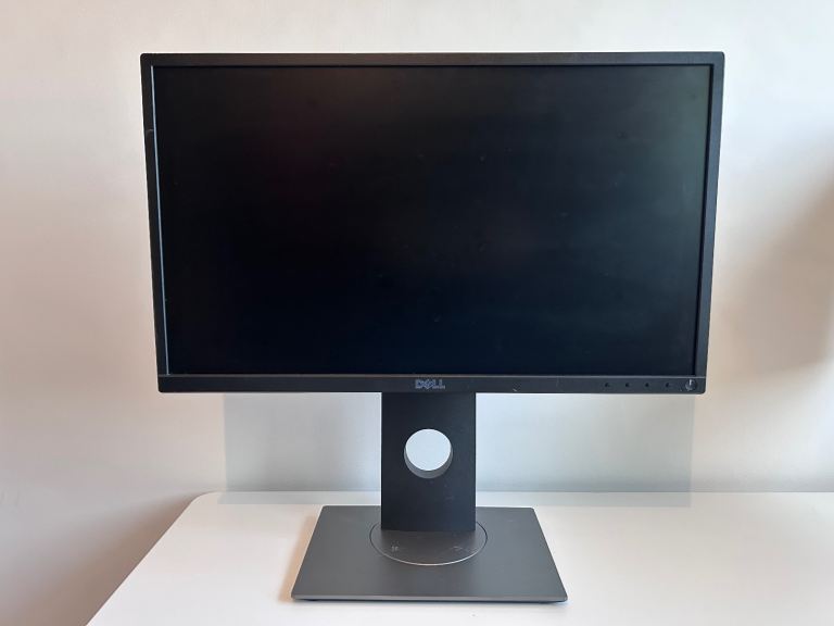 2x Dell 21.5” Monitors 