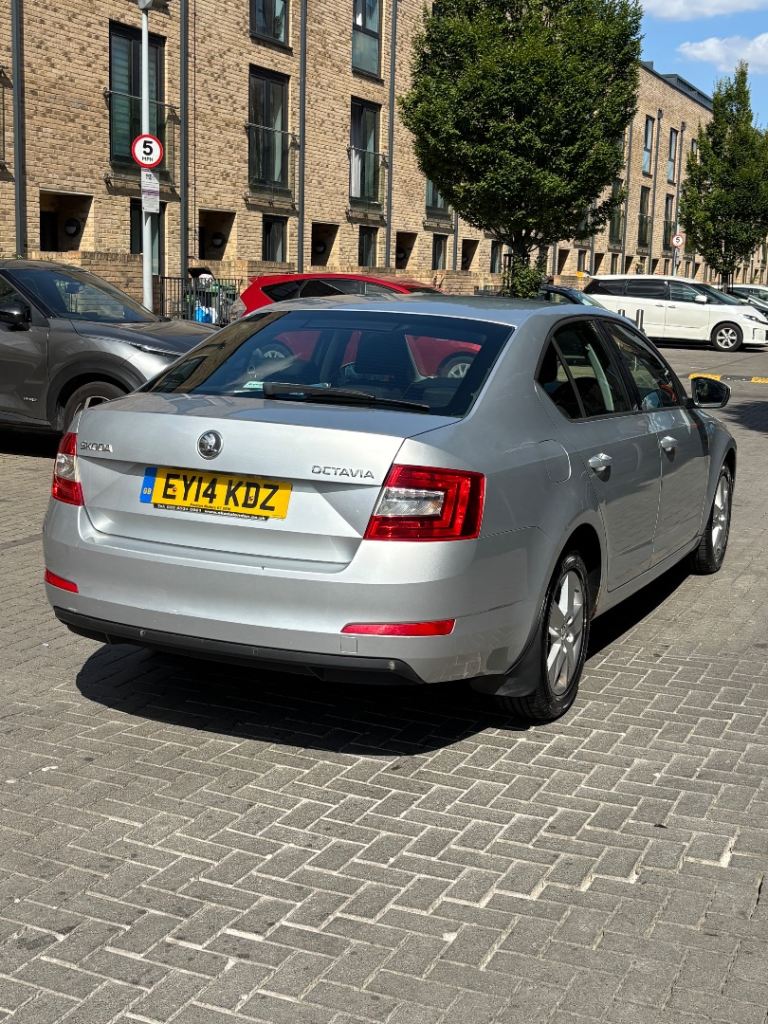 Skoda, OCTAVIA, Hatchback, 2014, Manual, 1598 (cc), 5 doors
