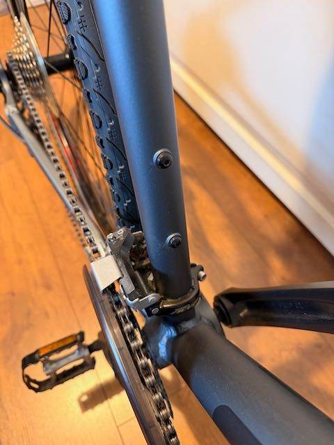 AS NEW-Carrera Crossfire 3 Mens Hybrid Bike (2x9 Shimano Altus) Dark Grey Medium Frame