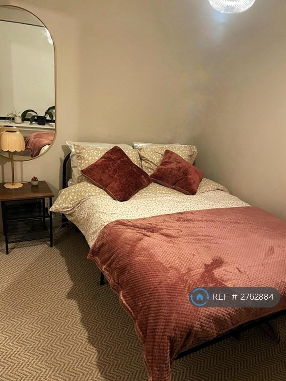 1 bedroom flat in Buccleuch Street, Glasgow, G3 (1 bed) (#2762884)