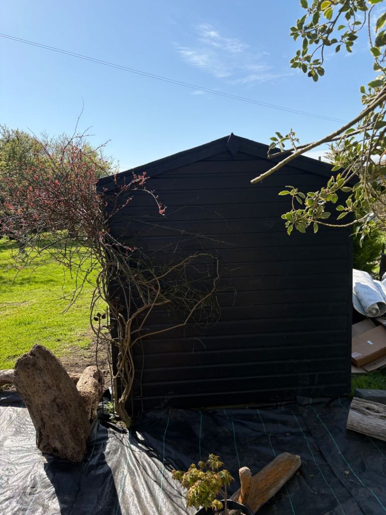 Free Garden Hut
