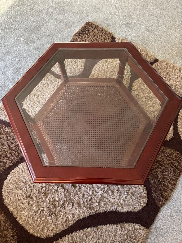 Stylish Hexagon Coffee Table with Glass Top & Wicker Detail