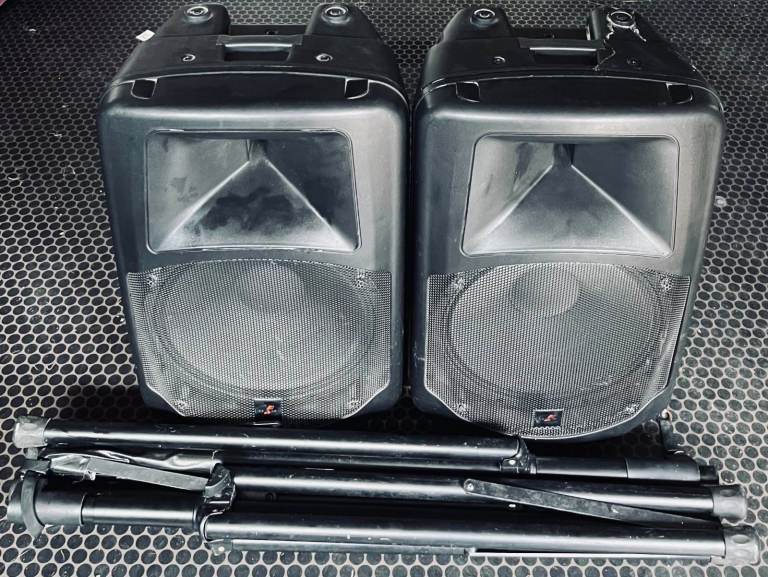 2x D.A.S. DR-515A 2-Way 15-inch; 500W PA speakers + Citronic speaker stands + UK power supplies