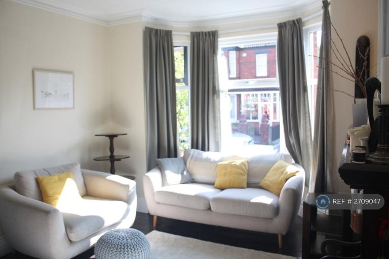 4 bedroom house in Milwain Road, Manchester, M19 (4 bed) (#2709047)