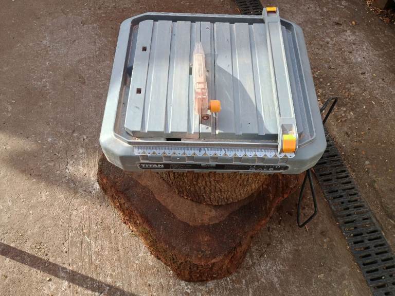 Titan tile cutter 