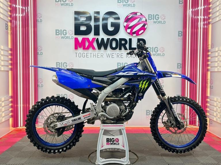 Yamaha YZF 250 2022 - 55 Hours - Full FMF, Pro Taper Levers, Ti Pegs