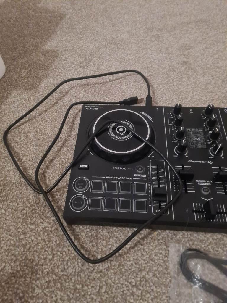 Pioneer dj controller 200