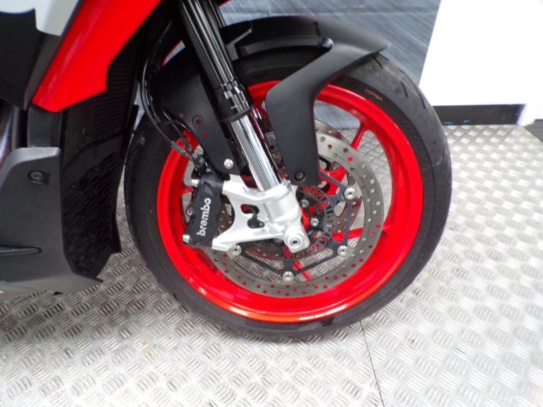 2021 APRILIA TUONO 660 WITH UNDER 7,000 MILES.