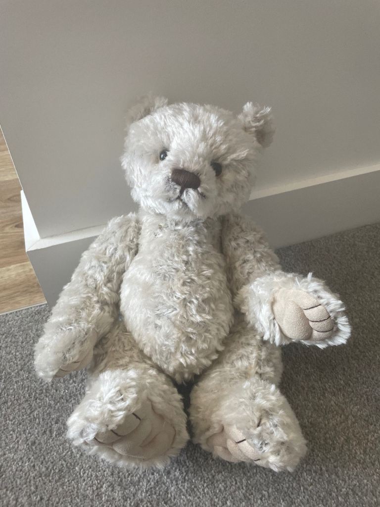 Margot Charlie bear used no tags collection or Royal Mail 
