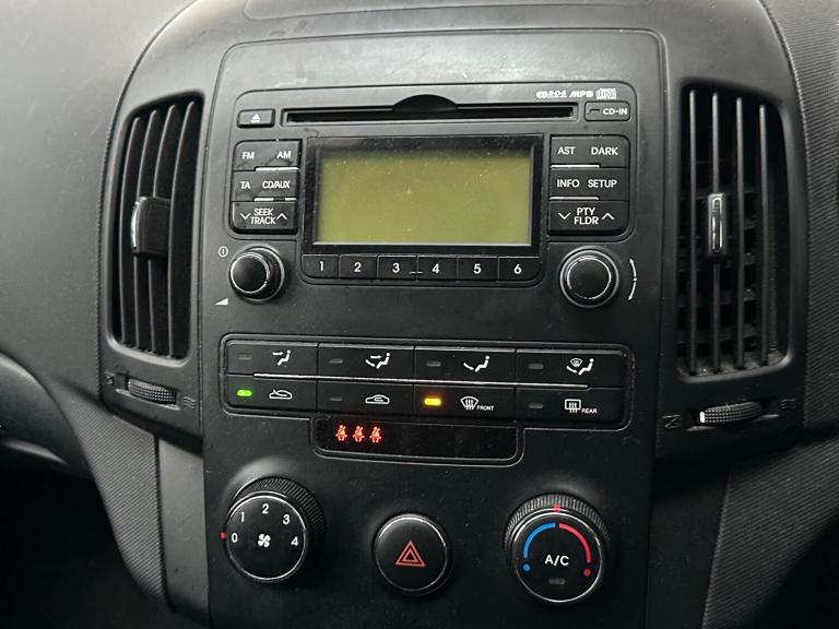 2010 Hyundai i30 1.6 Comfort [2010] 5dr [124] HATCHBACK PETROL Manual