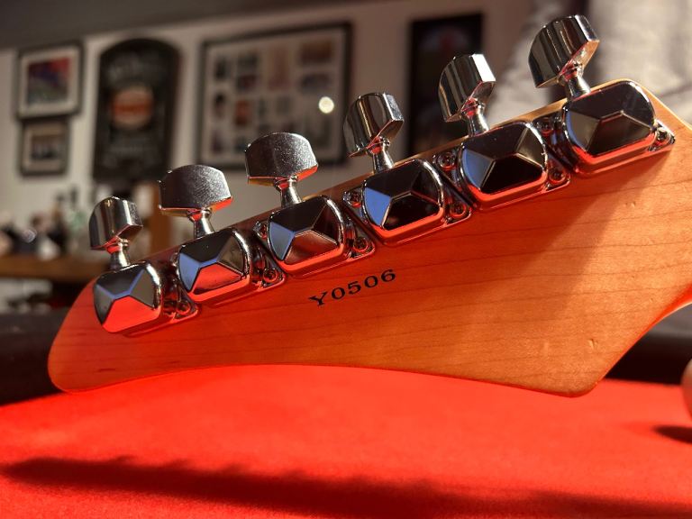 Guitar and bass offers only nothin silly