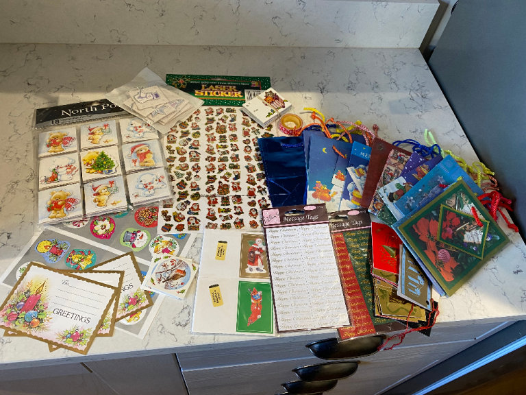 Xmas gift tags, stickers & bags - new