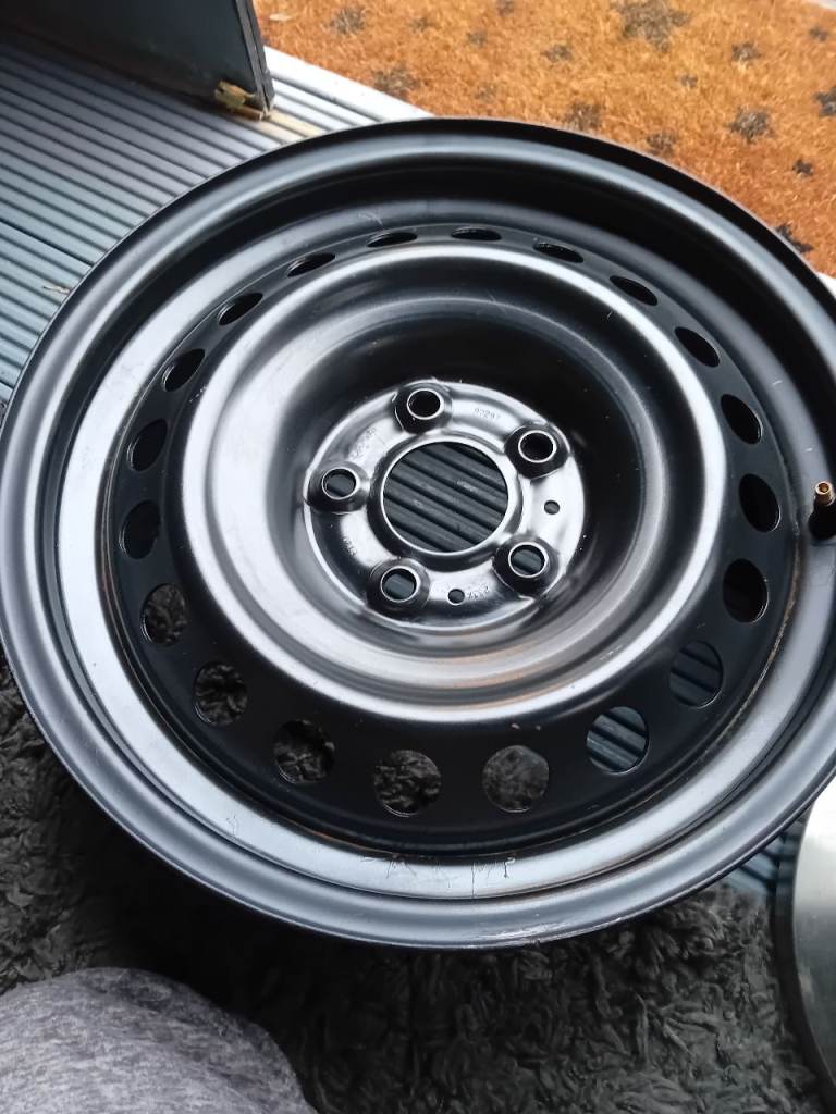 Nissan Qashqai/Juke 17" rim