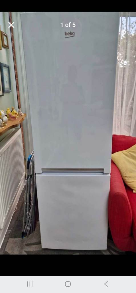 Beko Fridge Freezer – White, Good Condition