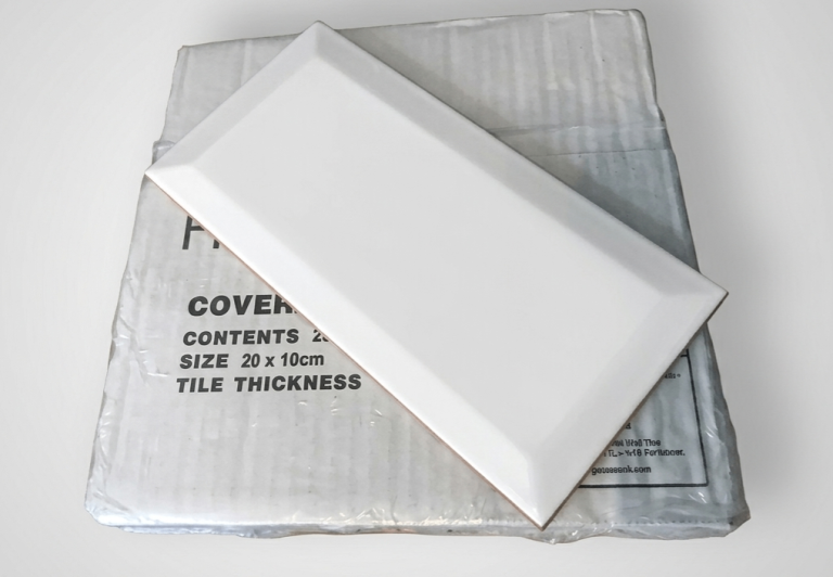 Heritage White Ceramic Metro Wall Tiles 20x10cm (Box of 25)
