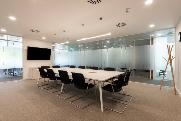Wokingham - RG41 5TP \ Flexible Office Space for Up to 10 Desks