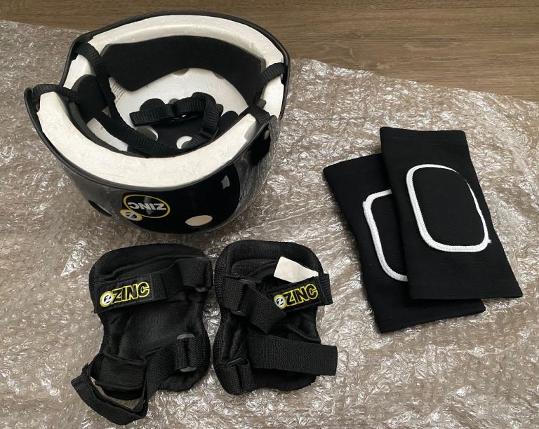 Kids Helmet with Knee Pads and Elbow Protection  size L 